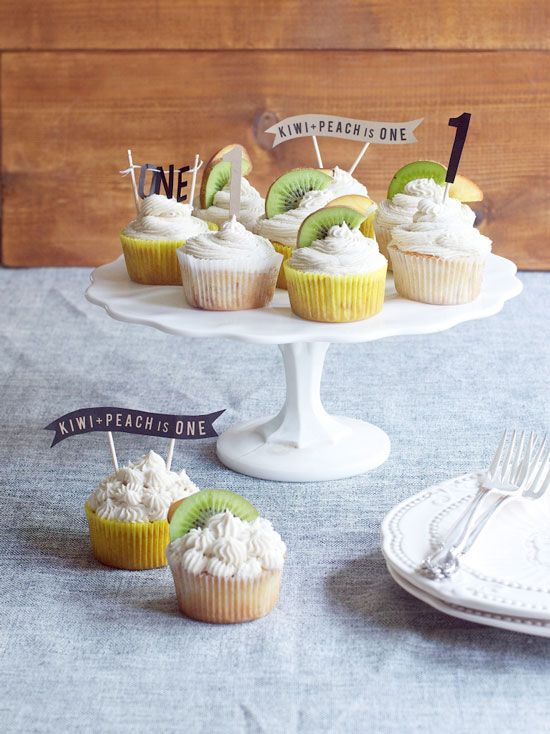 spiked peach cupcakes